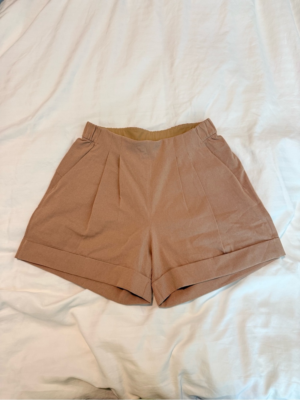 lululemon athletica Cuff Shorts - Beige/Tan